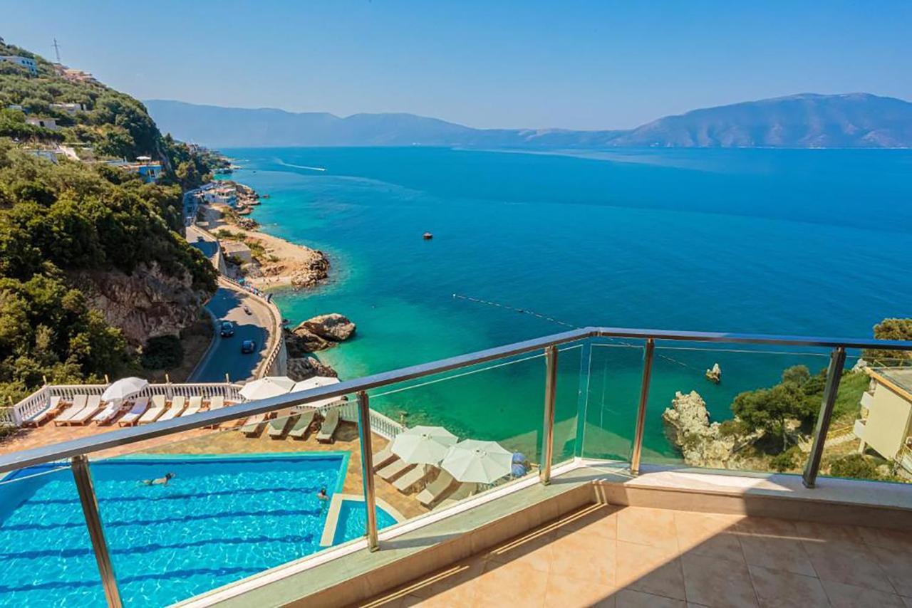 Hotell Toto & Radhimë